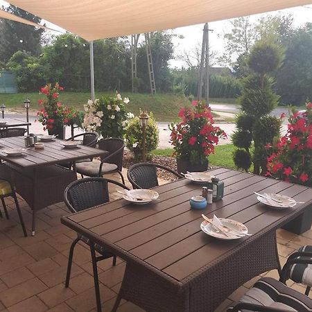Venusz Panzio Es Vendeglo Bed & Breakfast Bagod Exterior foto