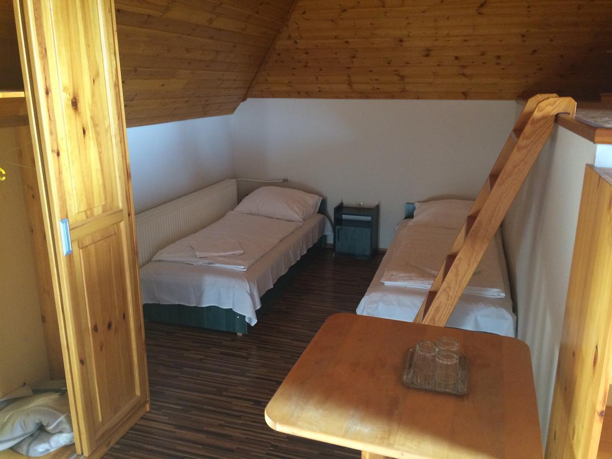 Venusz Panzio Es Vendeglo Bed & Breakfast Bagod Exterior foto